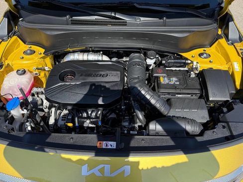 Used 2023 Kia Seltos SX w/ SX Sunroof Package image 17