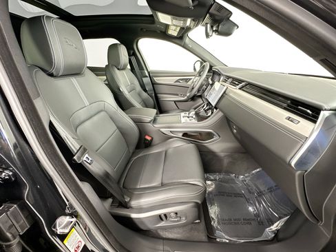 Certified 2026 Jaguar F-PACE R-Dynamic S AWD/4WD image 26