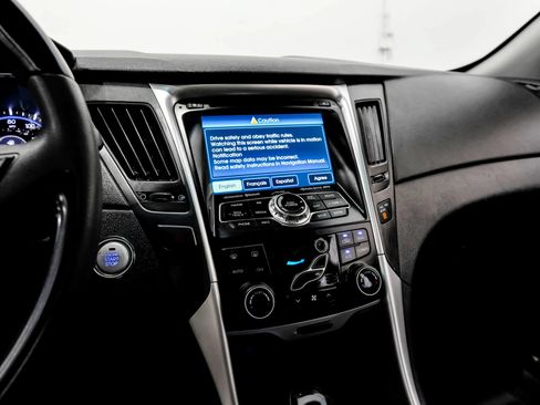 Used 2012 Hyundai Sonata SE w/ Navigation & Sunroof Pkg FWD image 34