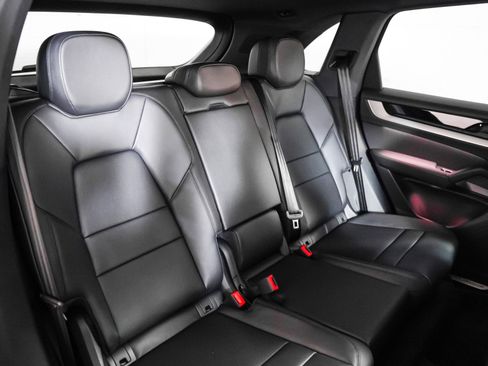 New 2026 Porsche Cayenne image 6