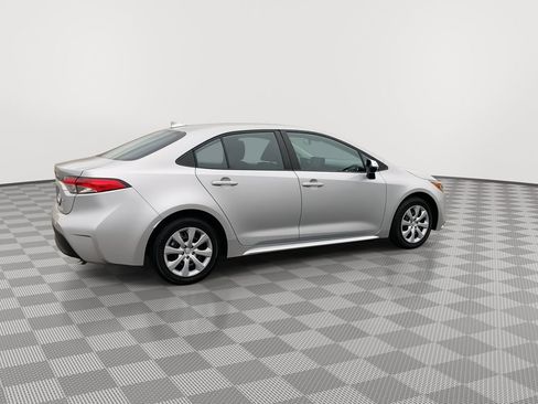 Used 2024 Toyota Corolla LE image 7