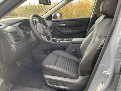 New 2026 Nissan Rogue SV w/ Rock Creek Premium Package image 9