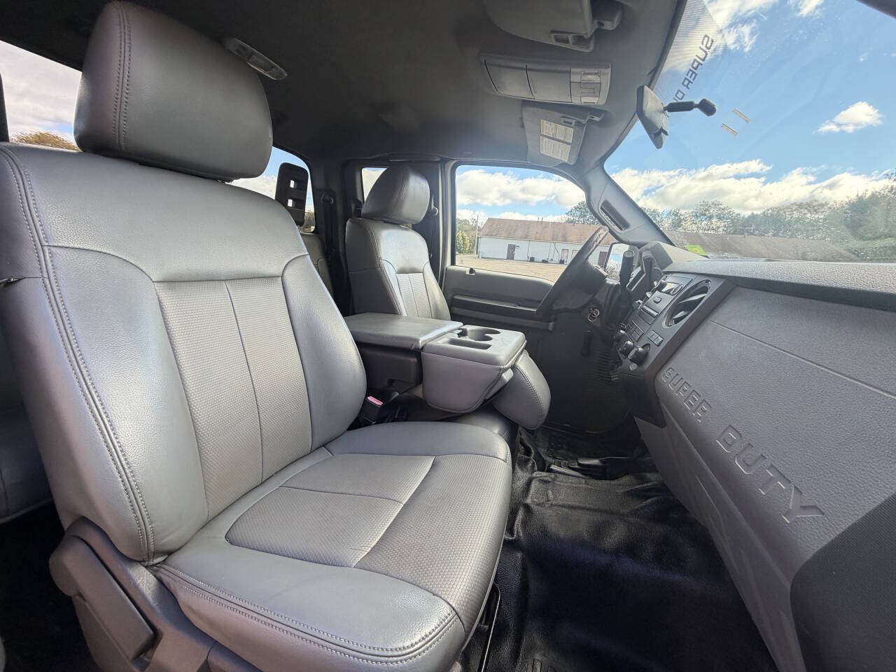 Used 2012 Ford F350 XL w/ Skid Plate Pkg AWD/4WD image 21