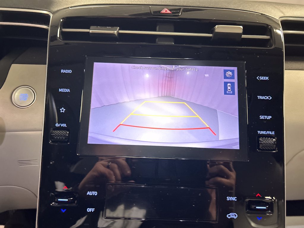 Used 2022 Hyundai Tucson SEL w/ Convenience + Premium Package FWD image 16