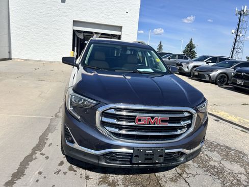 Used 2018 GMC Terrain SLT w/ Infotainment Package II AWD/4WD image 8