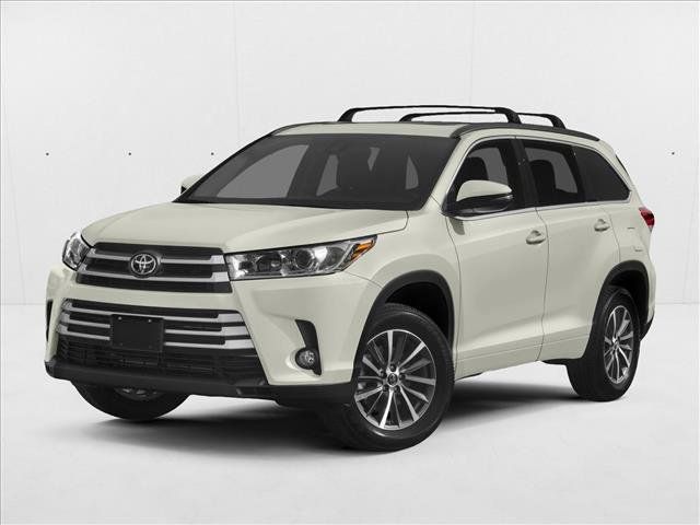 Used 2017 Toyota Highlander XLE AWD/4WD image 1