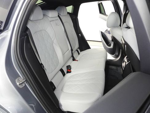Used 2024 BMW X6 xDrive40i w/ M Sport Professional Package AWD/4WD image 20