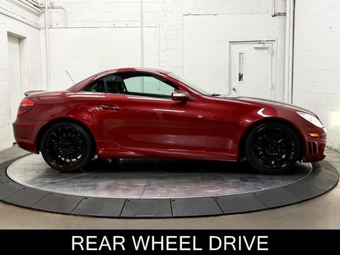Used 2005 Mercedes-Benz SLK 55 AMG w/ Entertainment Pkg image 13