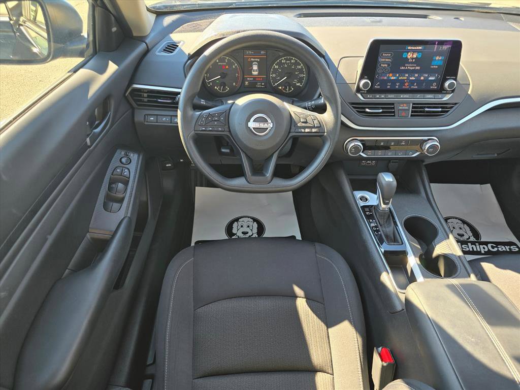 Used 2025 Nissan Altima 2.5 S FWD image 3