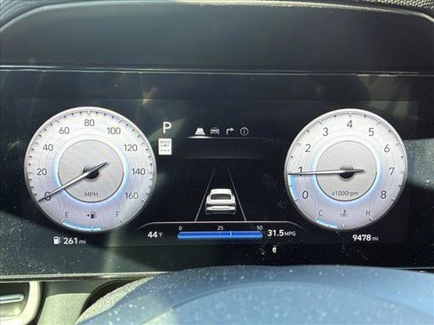 Used 2025 Hyundai Elantra SEL image 13