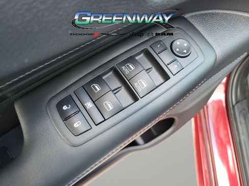 Used 2022 Dodge Durango GT RWD image 14
