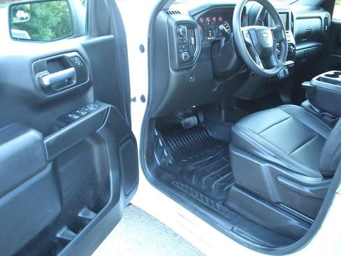 Used 2021 Chevrolet Silverado 1500 W/T w/ WT Value Package AWD/4WD image 15