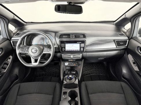 Used 2019 Nissan Leaf SV w/ SV Technology Package FWD image 49