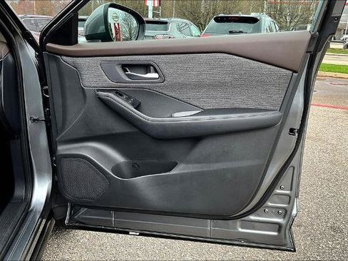 Certified 2023 Nissan Rogue SV AWD/4WD image 12