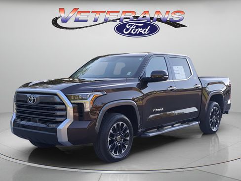 Used 2023 Toyota Tundra Limited AWD/4WD image 1
