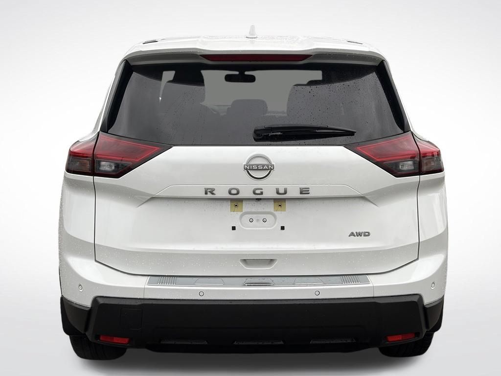Used 2025 Nissan Rogue SV AWD/4WD image 8