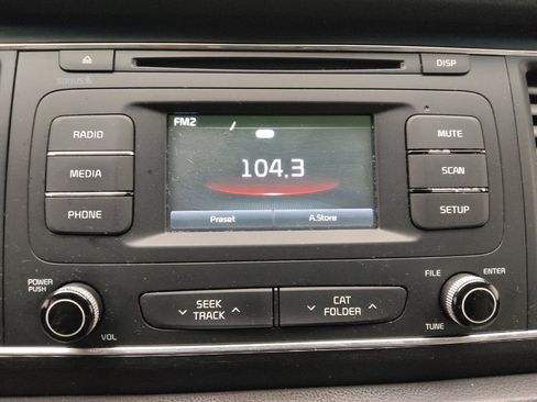 Used 2017 Kia Sedona LX FWD image 25