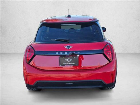 Used 2025 MINI Cooper 2-Door Hardtop FWD image 7