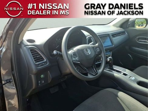 Used 2022 Honda HR-V EX image 10