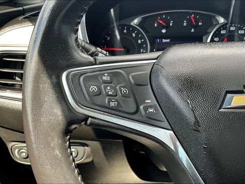 Used 2021 Chevrolet Equinox LT image 10