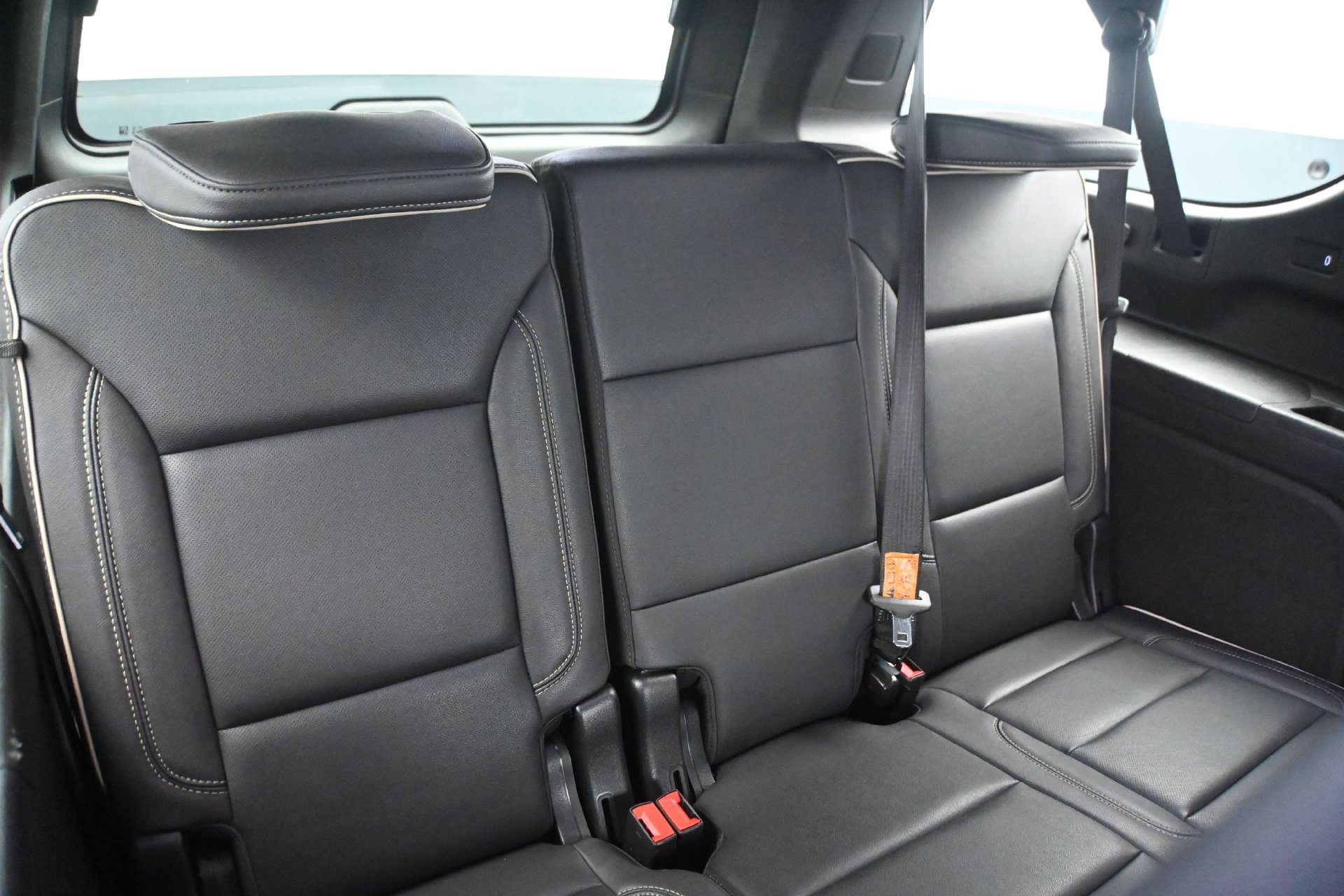 Used 2023 Chevrolet Suburban Premier AWD/4WD image 15