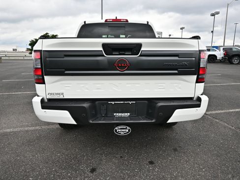 Used 2025 Nissan Frontier PRO-4X w/ Pro Convenience Package AWD/4WD image 7