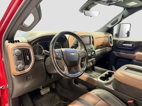 Used 2022 Chevrolet Silverado 3500 High Country w/ Z71 Off-Road Package AWD/4WD image 9