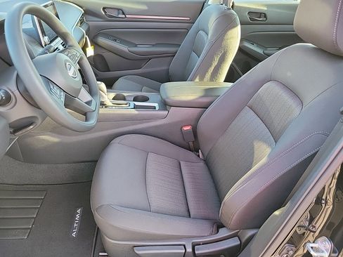 New 2025 Nissan Altima 2.5 S image 12