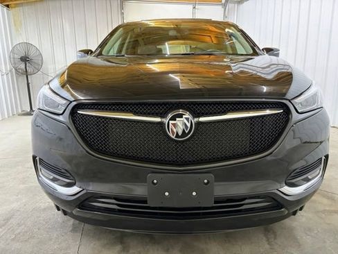 Used 2021 Buick Enclave Essence w/ Sun And Navigation Package AWD/4WD image 2