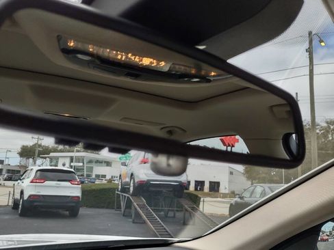 Used 2014 BMW 740Li image 32