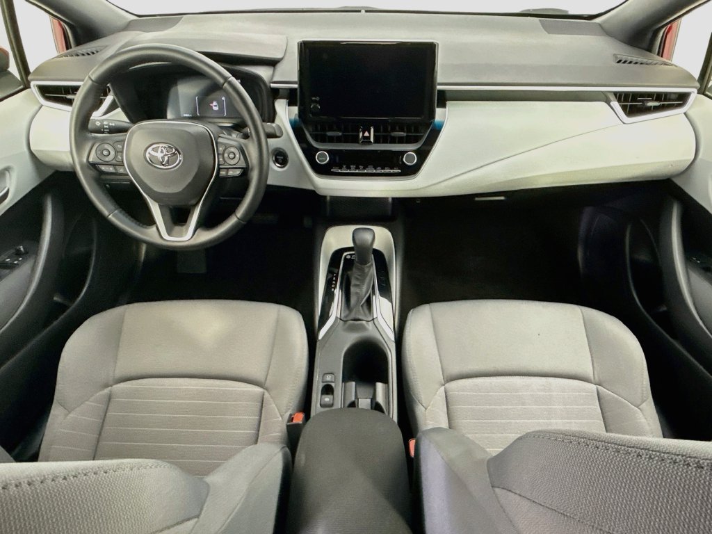 Used 2026 Toyota Corolla SE w/ Carpet Mat Package (TMS) FWD image 13