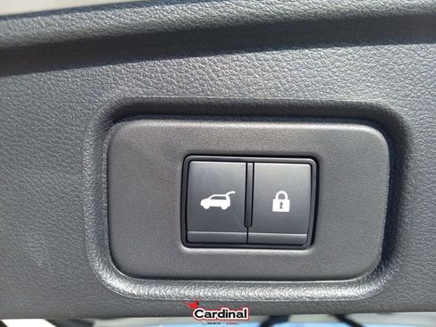 Used 2024 Nissan Pathfinder Platinum w/ Lighting Package (N93) image 10