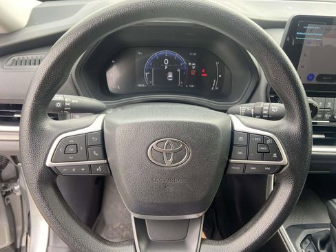 Used 2025 Toyota Grand Highlander FWD image 36