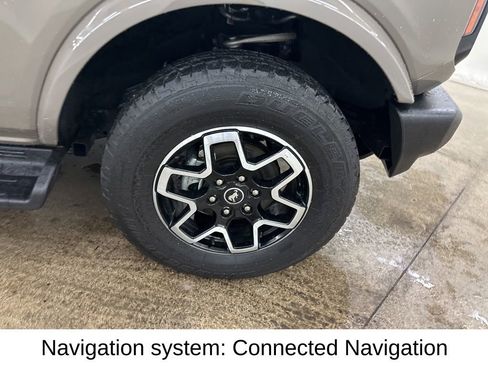 Used 2025 Ford Bronco Outer Banks AWD/4WD image 15