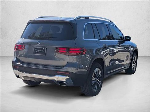 New 2026 Mercedes-Benz GLB 250 image 2