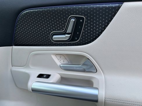 Certified 2025 Mercedes-Benz GLA 250 image 20