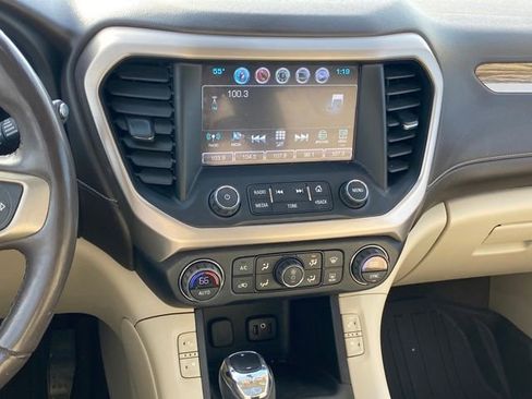Certified 2019 GMC Acadia Denali w/ Technology Package image 10