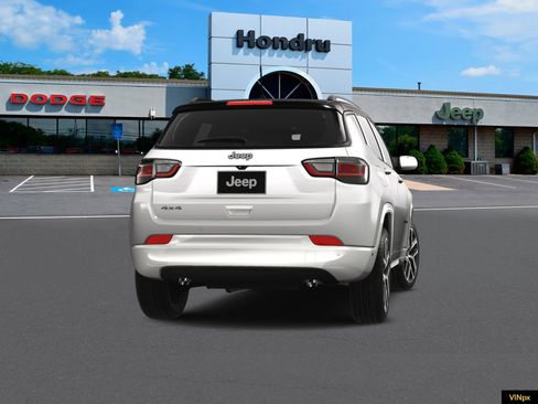 New 2025 Jeep Compass Limited w/ High Altitude Package image 14