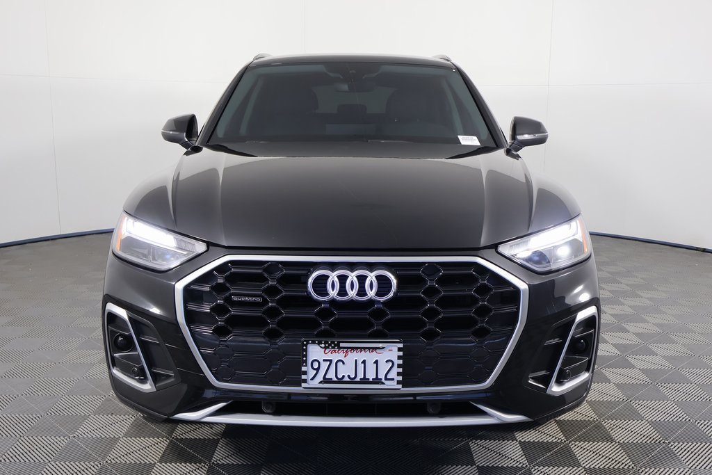 Used 2023 Audi Q5 2.0T Premium w/ Convenience Package AWD/4WD image 2