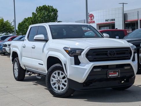 New 2026 Toyota Tacoma SR5 AWD/4WD image 2