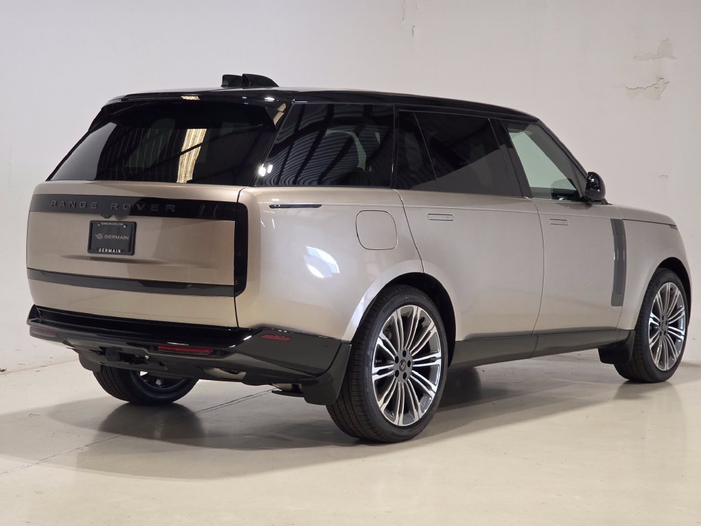 New 2027 Land Rover Range Rover Long Wheelbase SE AWD/4WD image 5