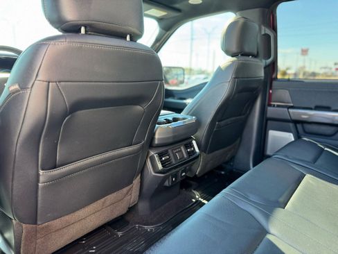 Used 2022 Ford F150 Lariat w/ Equipment Group 502A High image 21