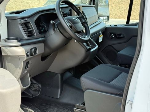 New 2025 Ford Transit 250 148 Medium Roof image 5