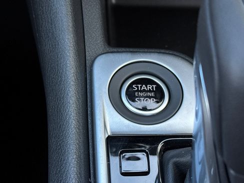 New 2025 Nissan Sentra SR image 18