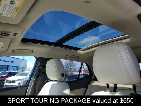 Used 2020 Buick Encore GX Essence w/ Experience Buick Package image 7