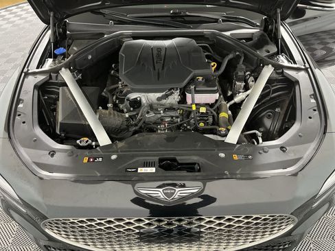 Used 2024 Genesis G70 2.5T image 12
