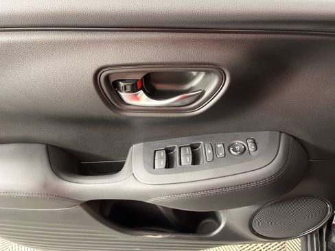 Certified 2024 Honda HR-V LX image 24