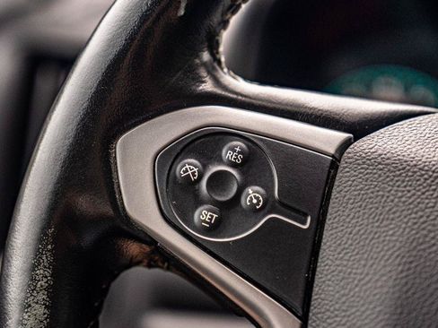 Used 2022 Chevrolet Colorado LT w/ LT Convenience Package AWD/4WD image 15
