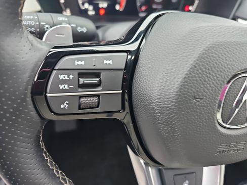 Used 2025 Acura ADX A-Spec image 17