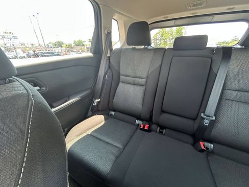 Used 2025 Nissan Rogue SV FWD image 41